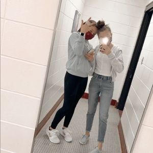 Meet your Posher, Kayman